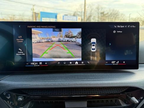 Certified 2025 BMW 330i xDrive 330i xDrive w/ M Sport Package image 22