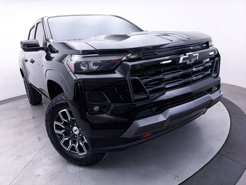 Used 2024 Chevrolet Colorado Z71 w/ Z71 Convenience Package 2 AWD/4WD image 2