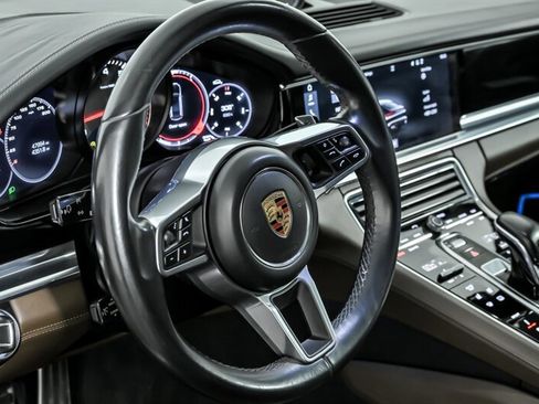 Used 2017 Porsche Panamera 4S AWD/4WD image 23