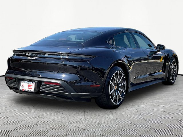 Used 2023 Porsche Taycan RWD image 7