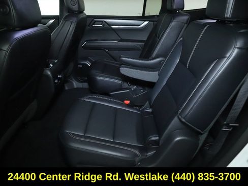 Used 2024 GMC Acadia Elevation FWD image 14