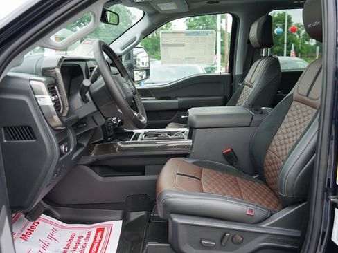 New 2025 Ford F250 Lariat w/ Lariat Ultimate Package image 11