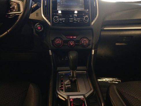 Used 2021 Subaru Forester Premium image 10