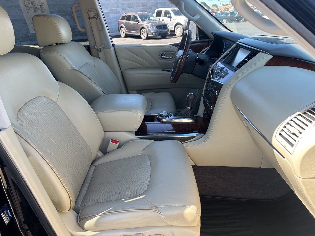 Used 2017 INFINITI QX80 4WD w/ Deluxe Technology Package image 41