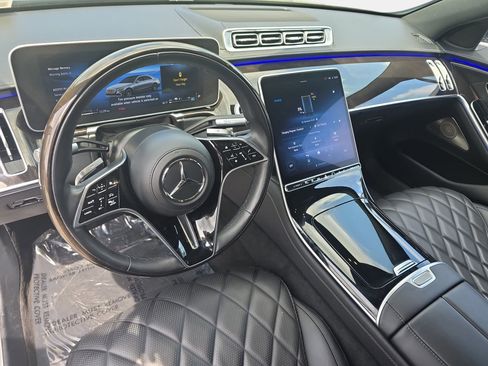 Used 2023 Mercedes-Benz S 580e 4MATIC Sedan image 16