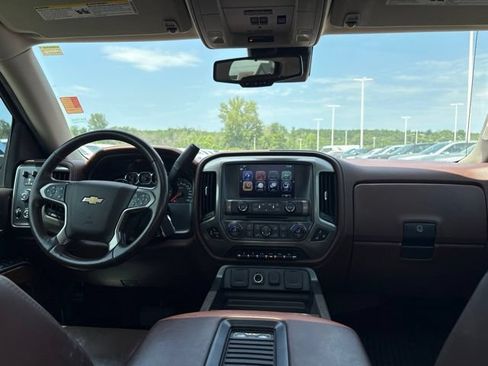Used 2018 Chevrolet Silverado 1500 High Country AWD/4WD image 20