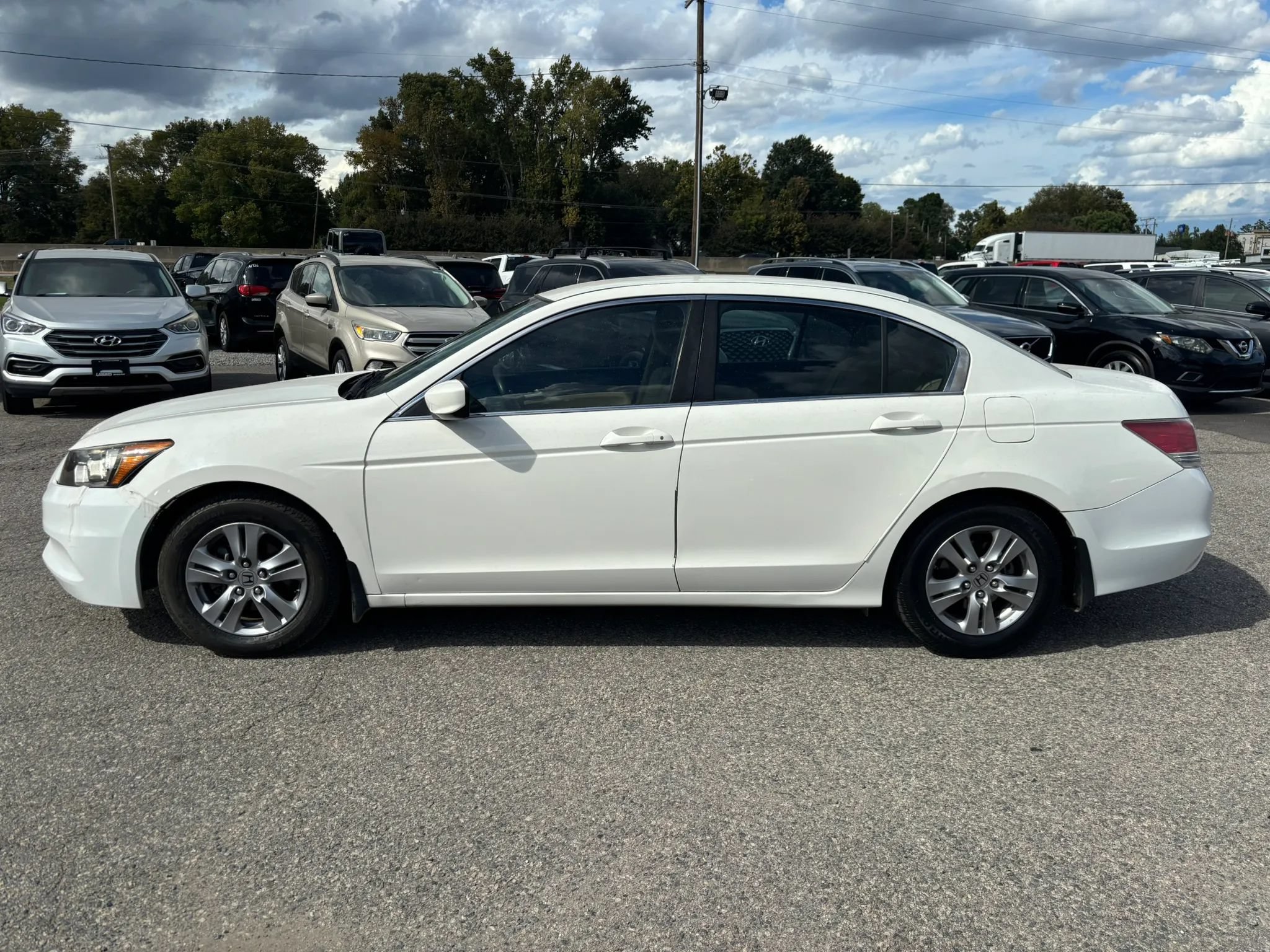 Used 2012 Honda Accord LX image 2