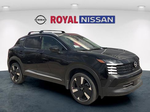 New 2026 Nissan Kicks SR w/ Cold Weather Package image 1