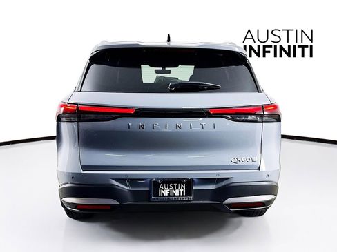 New 2026 INFINITI QX60 Luxe image 6