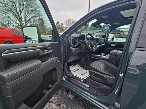 Used 2025 Chevrolet Silverado 2500 LTZ w/ Trail Boss Package image 14