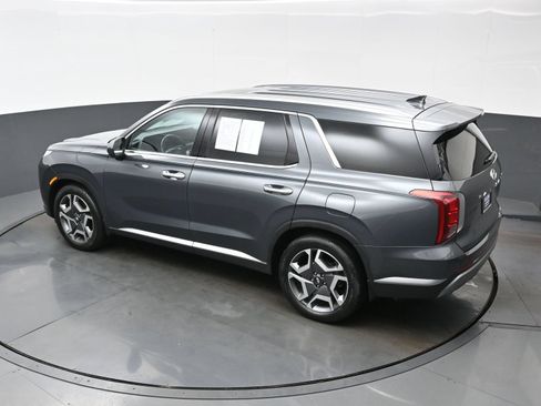 Certified 2023 Hyundai Palisade SEL w/ Winter Package AWD/4WD image 37
