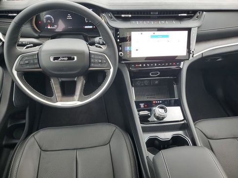 New 2026 Jeep Grand Cherokee L Limited AWD/4WD image 14