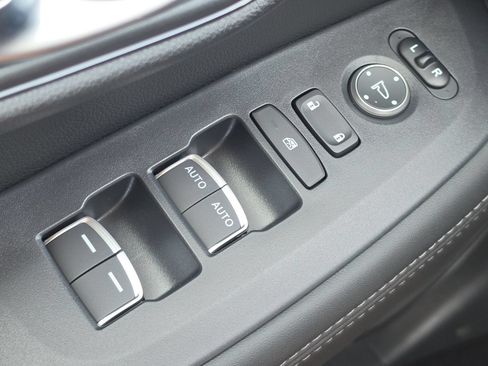 New 2027 Honda HR-V EX-L image 14