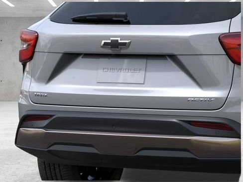 New 2026 Chevrolet Trax ACTIV w/ Driver Confidence Package FWD image 14