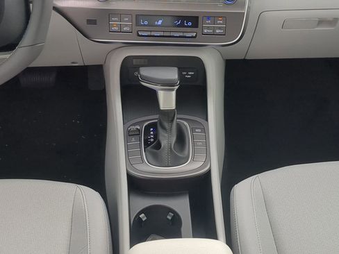 New 2025 Hyundai Kona SEL AWD/4WD image 15