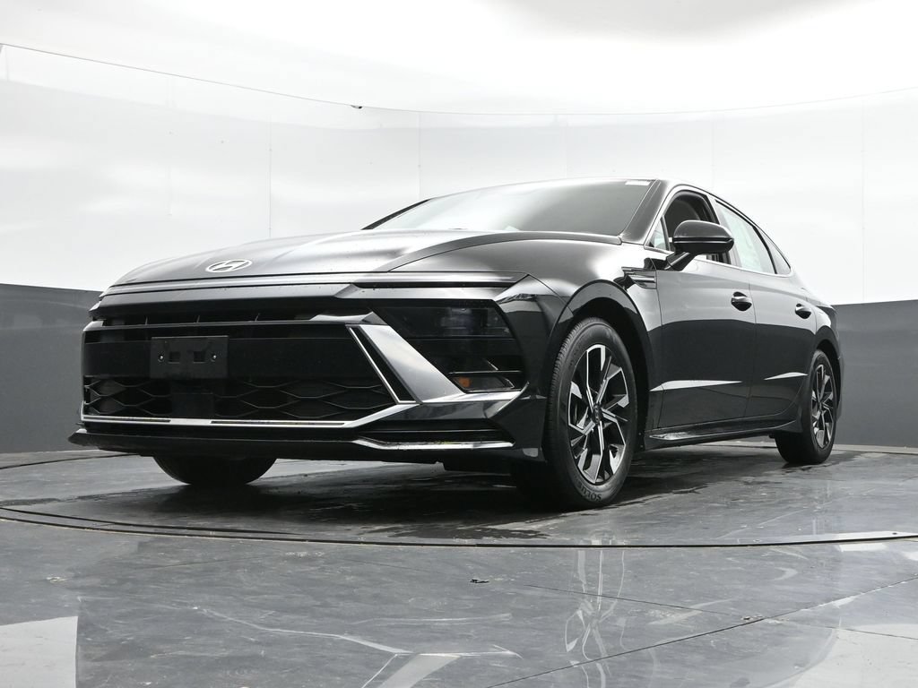 Used 2025 Hyundai Sonata SEL FWD image 43