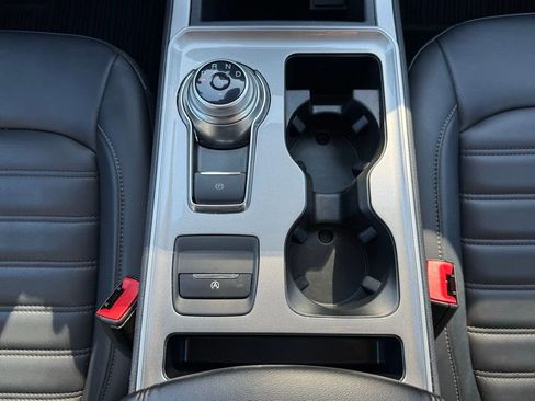 Certified 2024 Ford Edge SEL w/ Convenience Package image 18