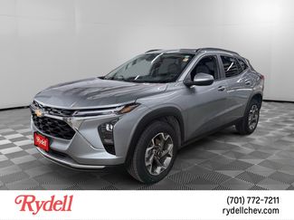 Used 2025 Chevrolet Trax LT w/ Driver Confidence Package FWD video 1