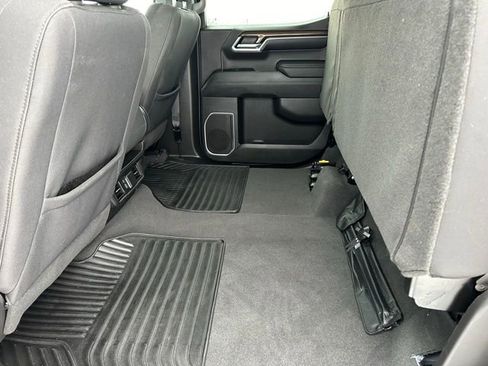 Used 2024 Chevrolet Silverado 1500 LT image 11