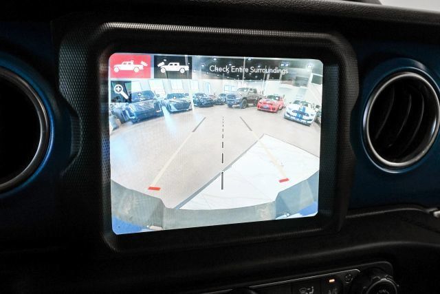 Used 2020 Jeep Gladiator Rubicon AWD/4WD image 24