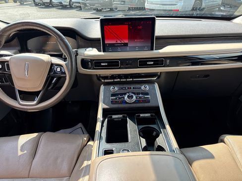 Certified 2022 Lincoln Aviator Reserve w/ Equipment Group 201A AWD/4WD image 29