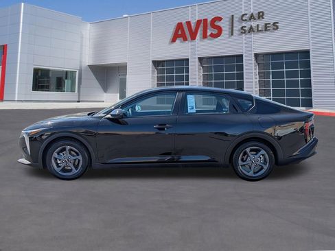 Used 2025 Kia K4 LXS image 10