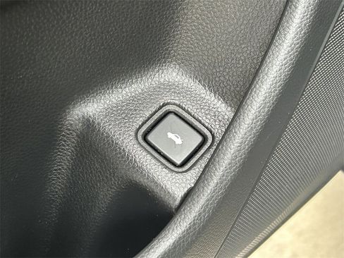 Used 2021 Honda Accord LX image 21