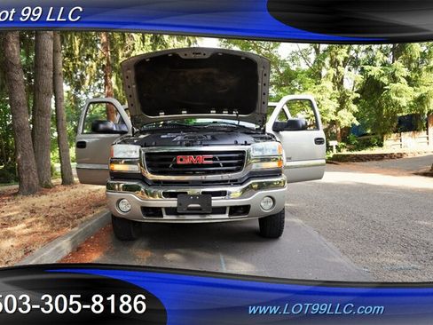 Used 2004 GMC Sierra 2500 SLT w/ Heavy-Duty Power Package AWD/4WD image 26