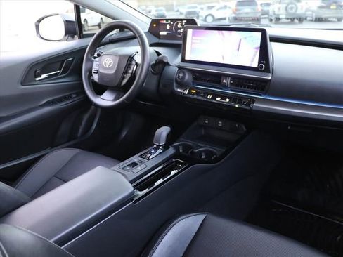 Used 2024 Toyota Prius XLE image 12
