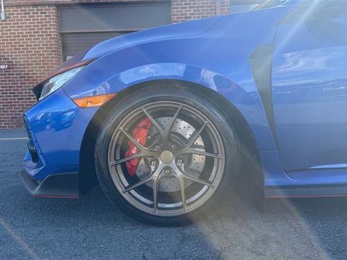 Used 2018 Honda Civic Type R image 5
