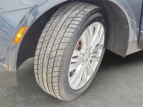 Used 2019 Cadillac XT5 Premium Luxury w/ Driver Assist Package image 32