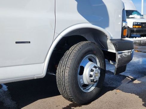 New 2026 Chevrolet Express 4500 w/ Power Convenience Package RWD image 37