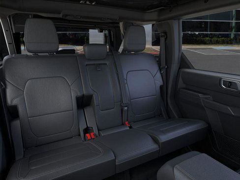 New 2026 Ford Bronco Badlands image 11