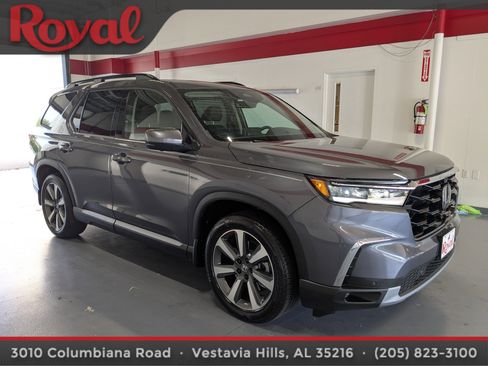 Used 2025 Honda Pilot Elite image 5