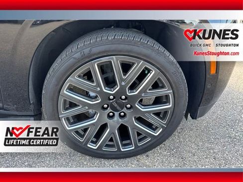 Used 2026 GMC Yukon XL Denali Ultimate w/ LPO, Floor Liner Package AWD/4WD image 14