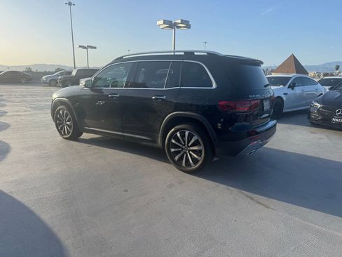 Used 2023 Mercedes-Benz GLB 250 image 4