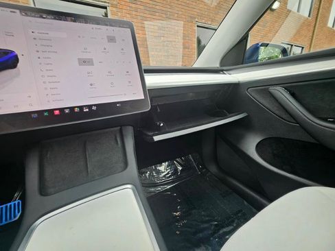 Used 2023 Tesla Model Y Performance AWD/4WD image 56