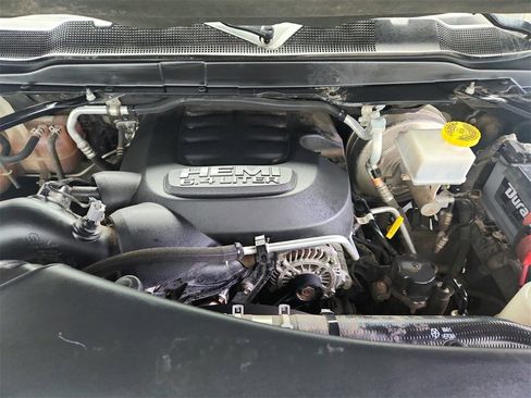 Used 2019 RAM 2500 Big Horn image 35