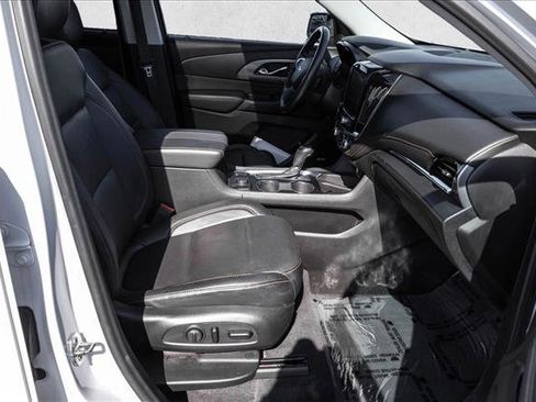 Used 2018 Chevrolet Traverse Premier w/ Redline Edition image 28