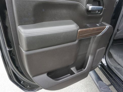 Used 2020 Chevrolet Silverado 1500 LT Trail Boss w/ Convenience Package image 12