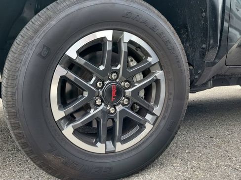 Certified 2025 Toyota Tacoma TRD Sport RWD image 26