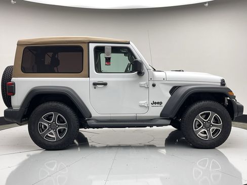 Used 2020 Jeep Wrangler Sport image 6