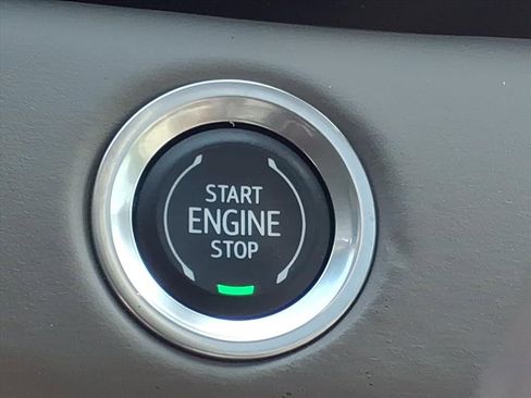 Used 2023 Cadillac Escalade Sport Platinum w/ LPO, ONYX Package image 23