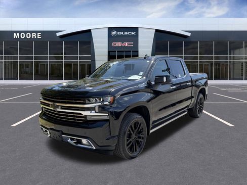 Used 2019 Chevrolet Silverado 1500 High Country w/ Technology Package AWD/4WD image 7