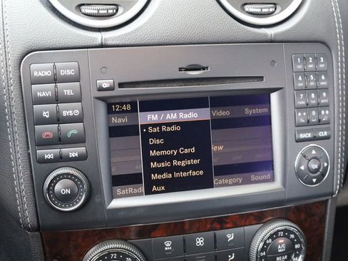 Used 2012 Mercedes-Benz GL 450 4MATIC image 36