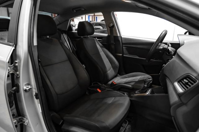Used 2019 Hyundai Accent SE FWD image 35