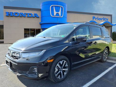 Certified 2026 Honda Odyssey EX-L image 1
