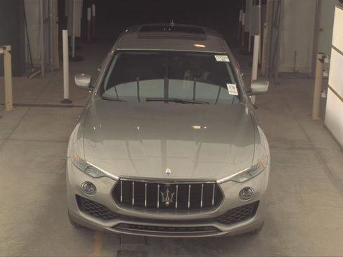 Used 2019 Maserati Levante 3.0L image 8