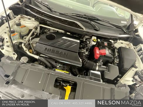 Used 2022 Nissan Rogue SV FWD image 47