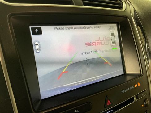 Used 2018 Ford Explorer Limited FWD image 23